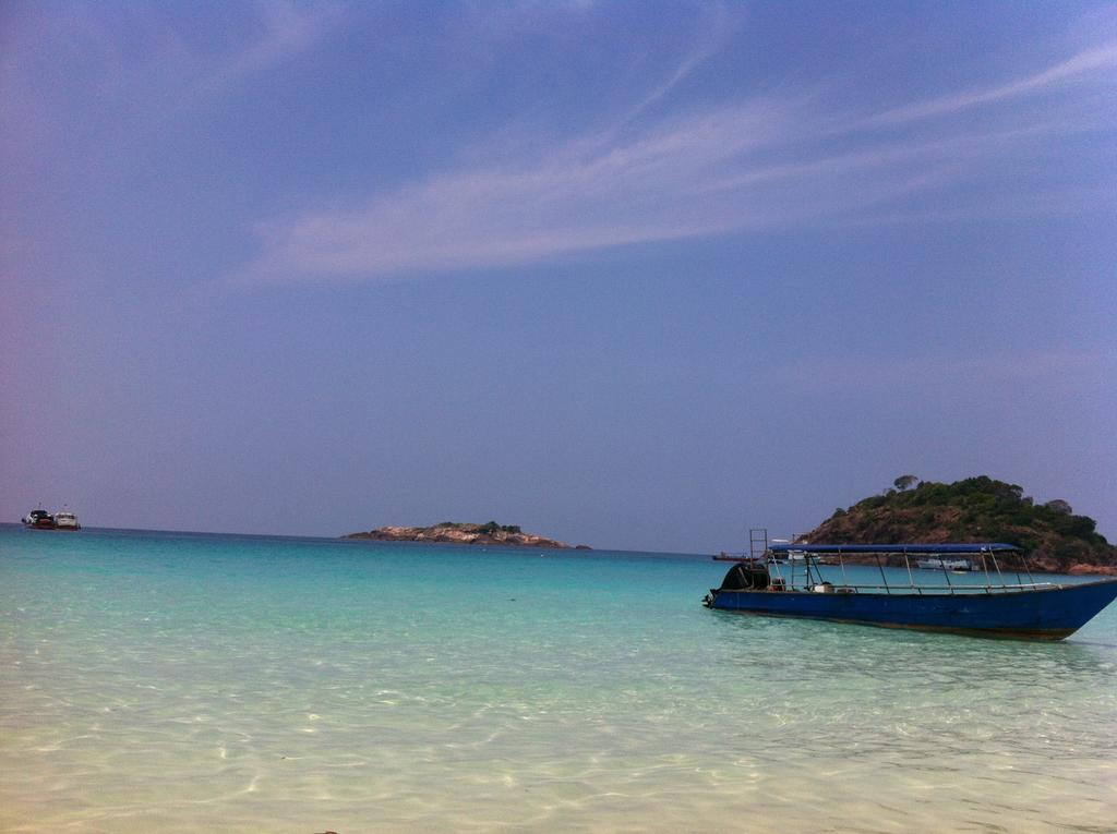 Redang Holiday Beach Resort Esterno foto